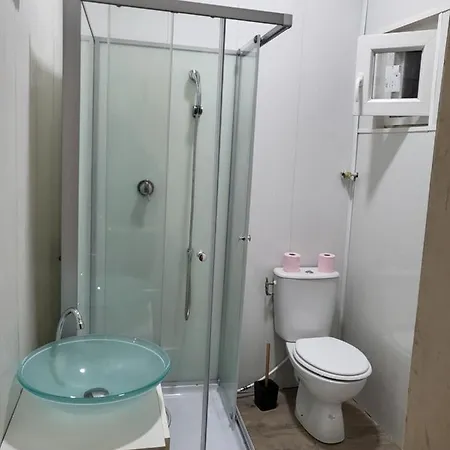 Проживание в семье Au Rez De Chaussee *
