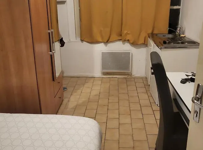 Au Rez De Chaussee * Saint-Omer (Pas-de-Calais)